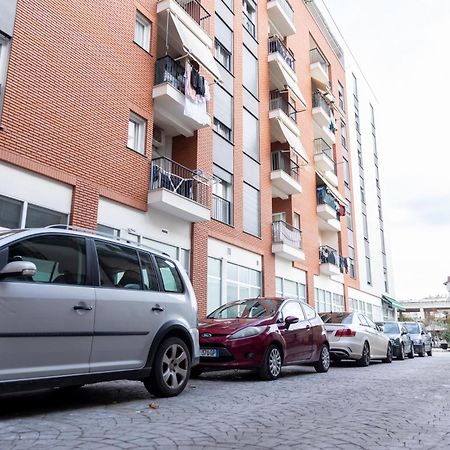 Free Parking Sudio Tirana Apartment Ngoại thất bức ảnh