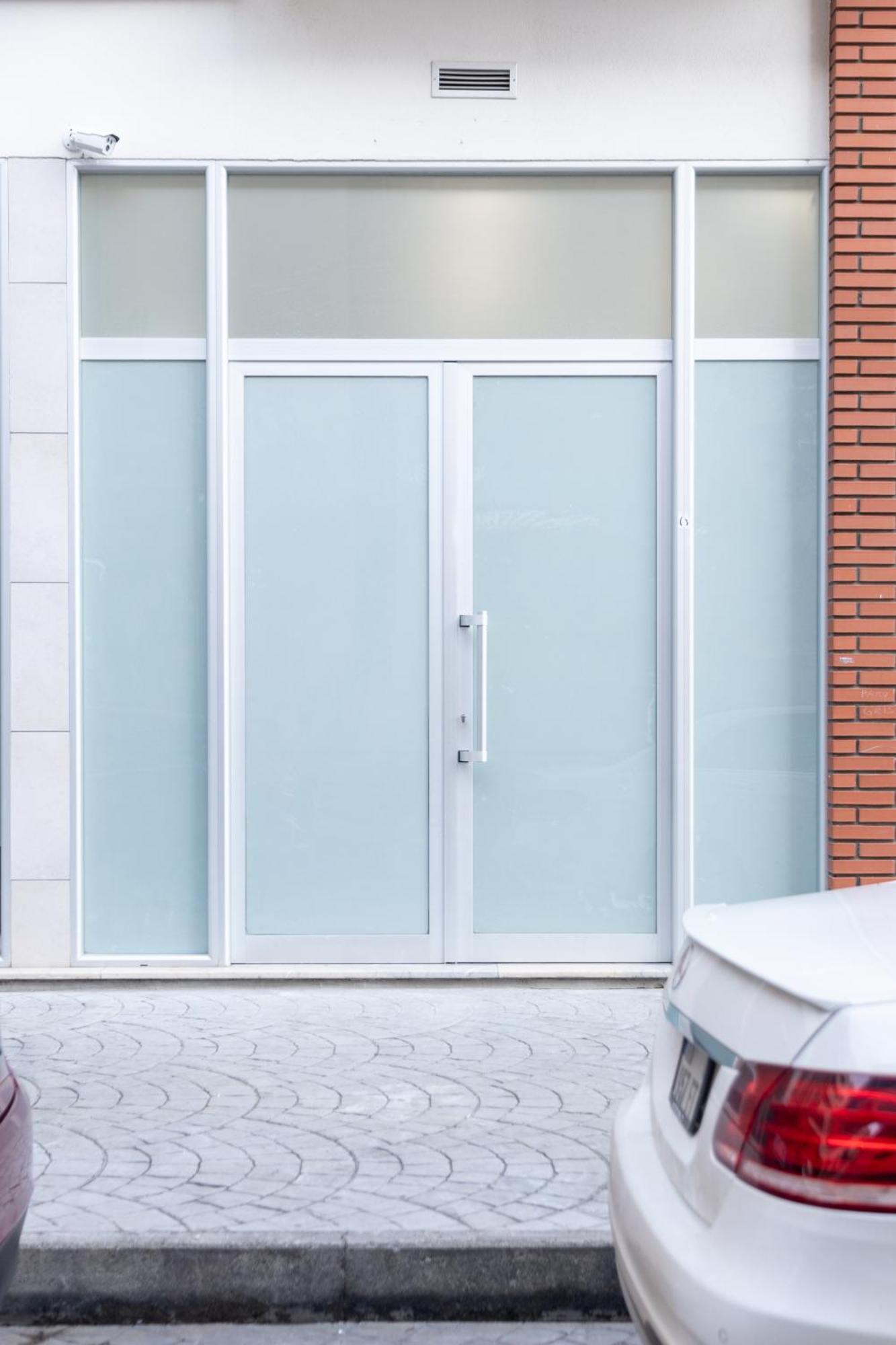 Free Parking Sudio Tirana Apartment Ngoại thất bức ảnh
