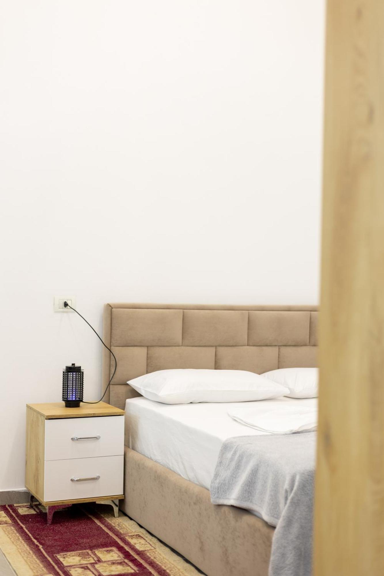 Free Parking Sudio Tirana Apartment Ngoại thất bức ảnh