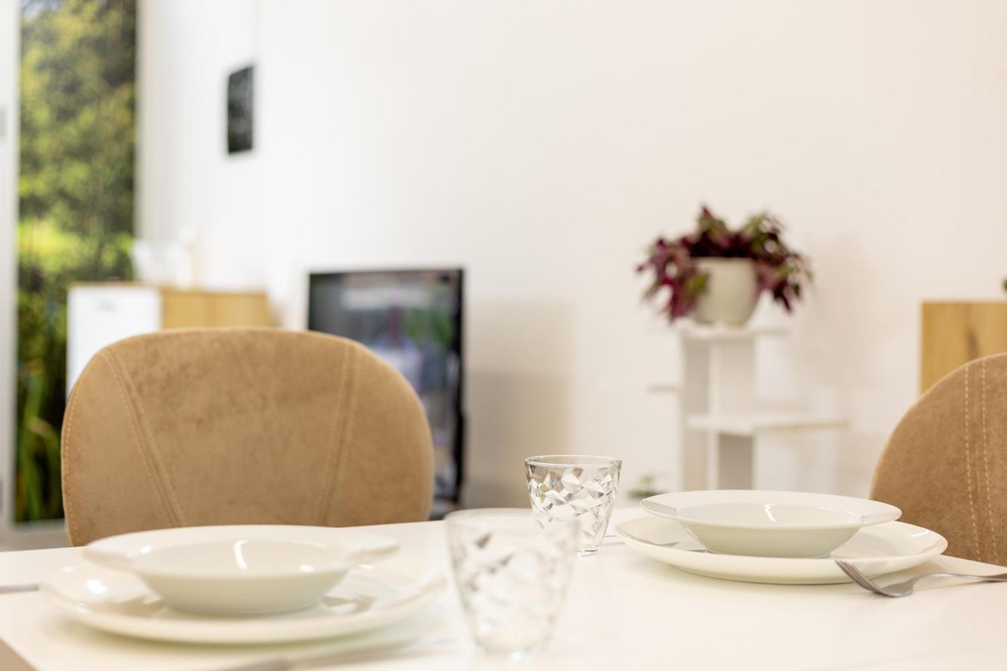 Free Parking Sudio Tirana Apartment Ngoại thất bức ảnh