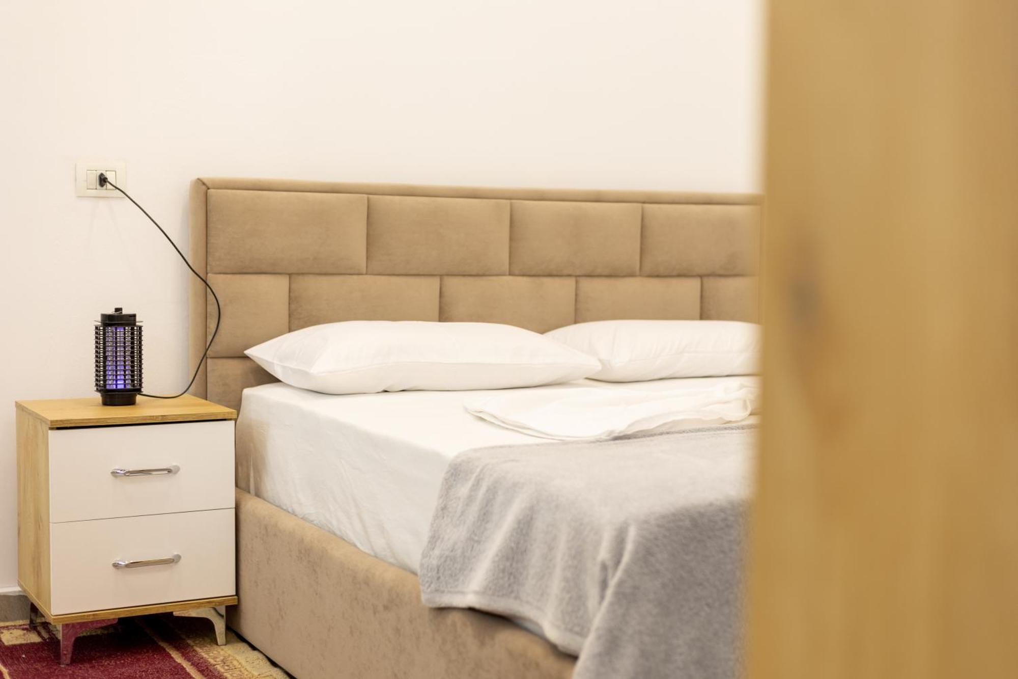 Free Parking Sudio Tirana Apartment Ngoại thất bức ảnh